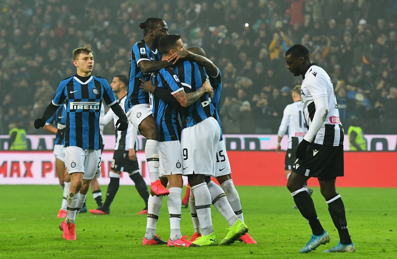 El FC Internazionale no afloja y se mantiene muy cerca de la Juventus en la Serie A. Vencieron 0-2 de visita a Udinese.