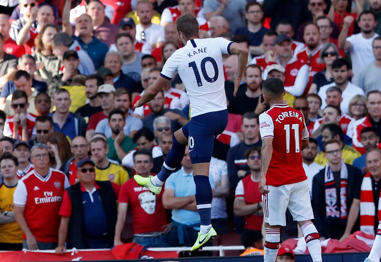 Harry Kane celebra gol.