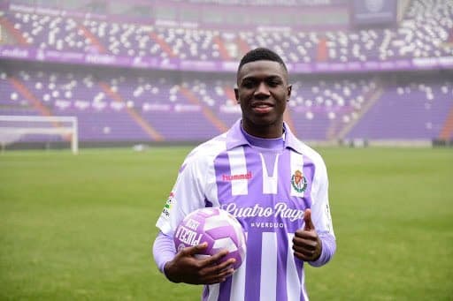 Pumas y Querétaro se disputan a joven ecuatoriano