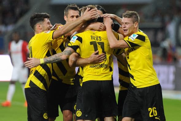 Mejor reforzado parece el Borussia Dormund, principal rival del Bayern. Aunque pierde a Lewandoski, el regreso de Kagawa y la llegada de Adrian Ramos, Inmobile, Sahin y Ginter hacen lucir más fuerte al equipo. La lucha en la Bundesliga se presenta dura.