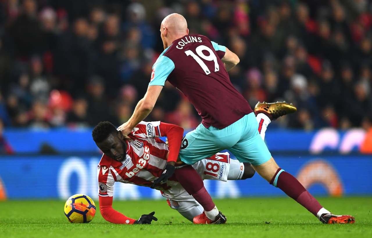 Stoke City buscó imponer condiciones en la pelea por igualar el marcador pero se encontró con un muro.