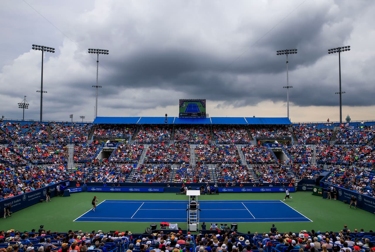 El duelo fue cancelado por la lluvia el jueves y tuvo que ser completado este viernes.