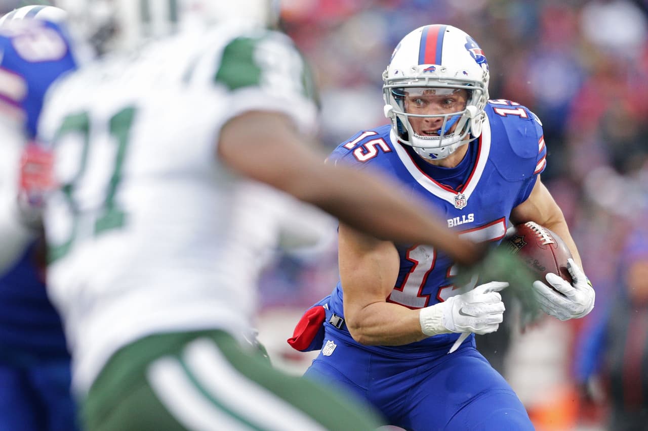 Los Bills le hicieron la maldad a los Jets y al ganarles 22-17, y al ganar los Steelers a los Browns, los dejaron fuera de Playoffs. Estas son las mejores tomas del partido.