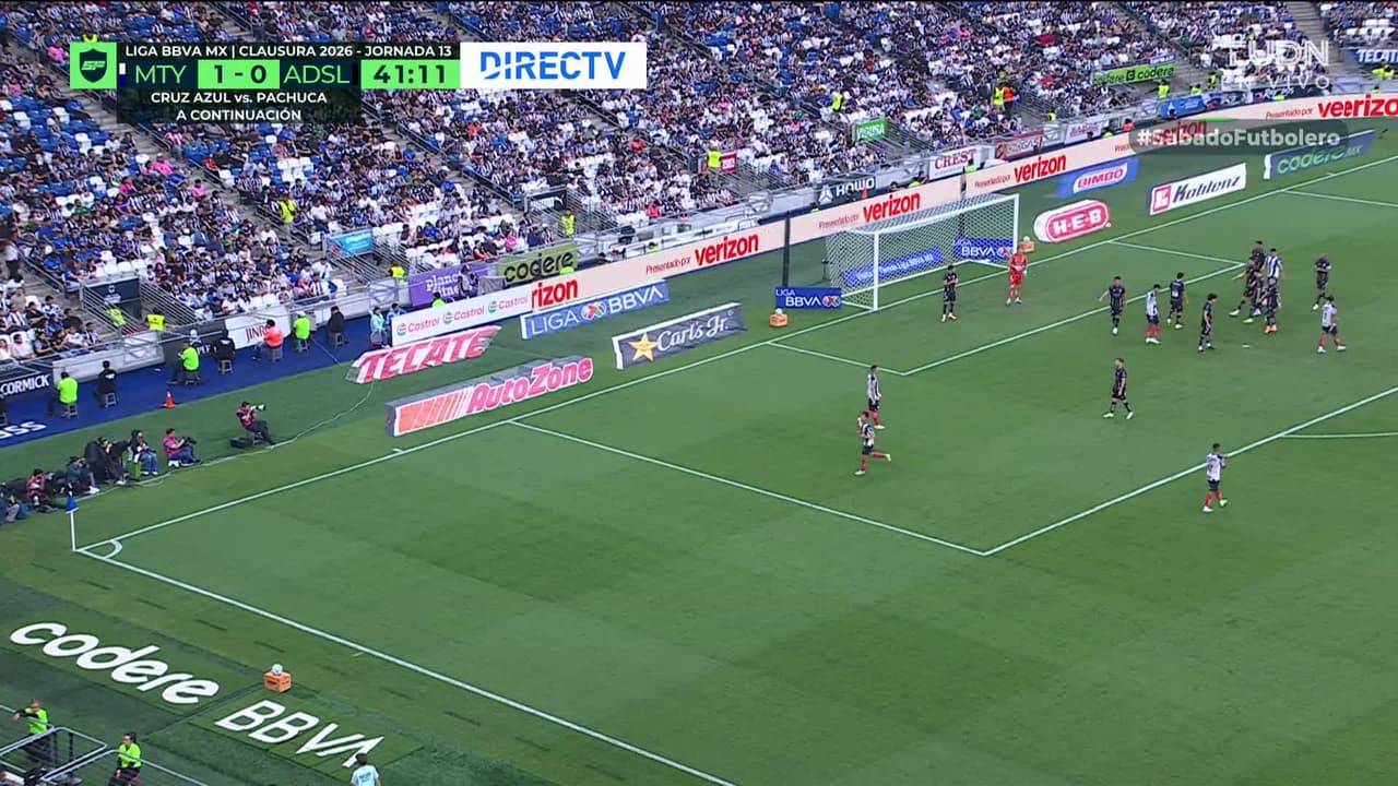 ¡TIRO ATAJADO! disparo por Sergio Canales.