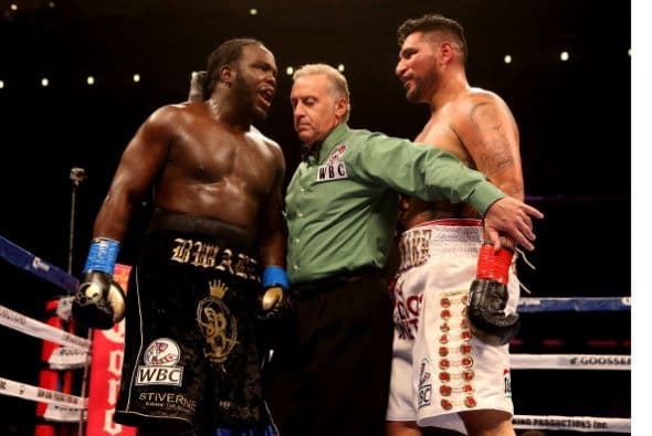 Bermane Stiverne, noqueó en el sexto asalto a Chris Arreola para conquistar el título vacante de los pesos pesados del Consejo Mundial de Boxeo