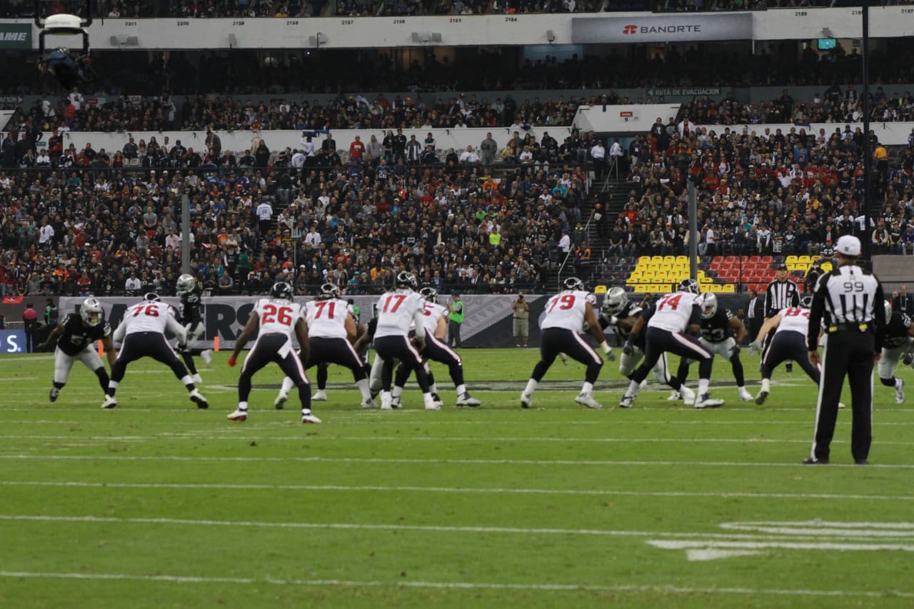 Te presentamos las mejores imágenes que nos dejó el juego entre Raiders y Texans en la cancha del estadio Azteca de la ciudad de México.