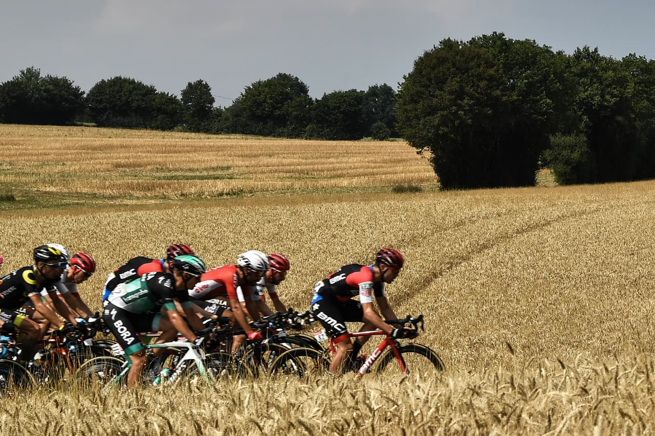 Los paisajes que ofrece el Tour son únicos e innigualables. Por eso también es uno de los eventos deportivos más atractivos del año. Esta vez fue de Fougères a Chartres, un recorrido de 231 kilómetros.