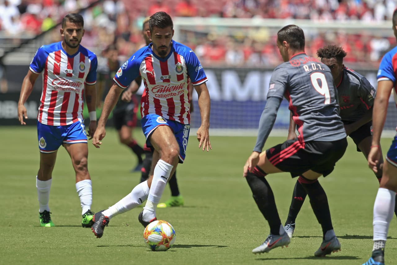 José Basulto jugó en la posición de Jesús Molina en Chivas.