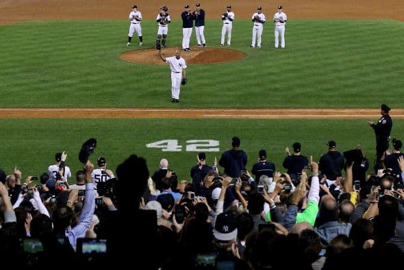 Así como se fue Jupp Heynckes, también se retiró Mariano Rivera. El taponero panameño de los Yankees dijo adiós al béisbol activo y dejó un hueco en la lomita de los mulos y de la pelota en general.