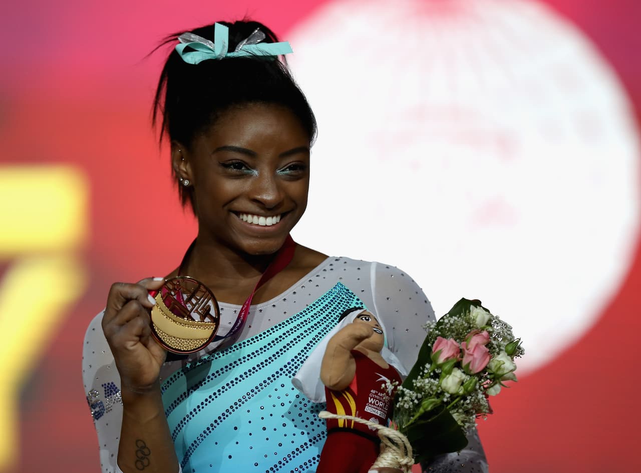 ¡Leyenda! Simone Biles impone récord con cuarto título mundial en concurso general