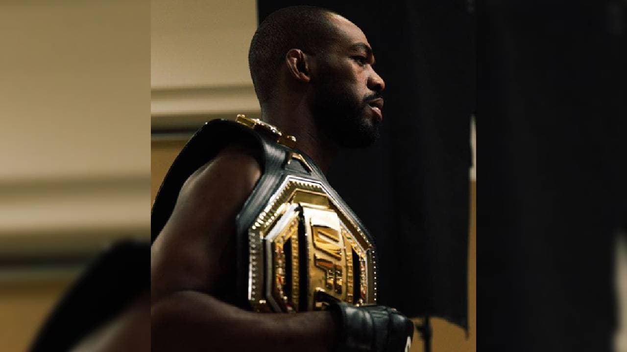 A sus 23 años y ocho meses conquistó el campeonato de su división siendo el más joven en coronarse en la historia de la organización.