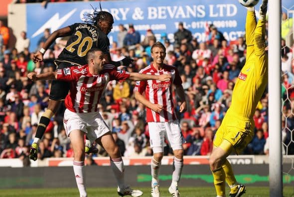 El Wigan, donde juega el colombiano Hugo Rodallega, buscaba asegurar la permanencia en la Premier.