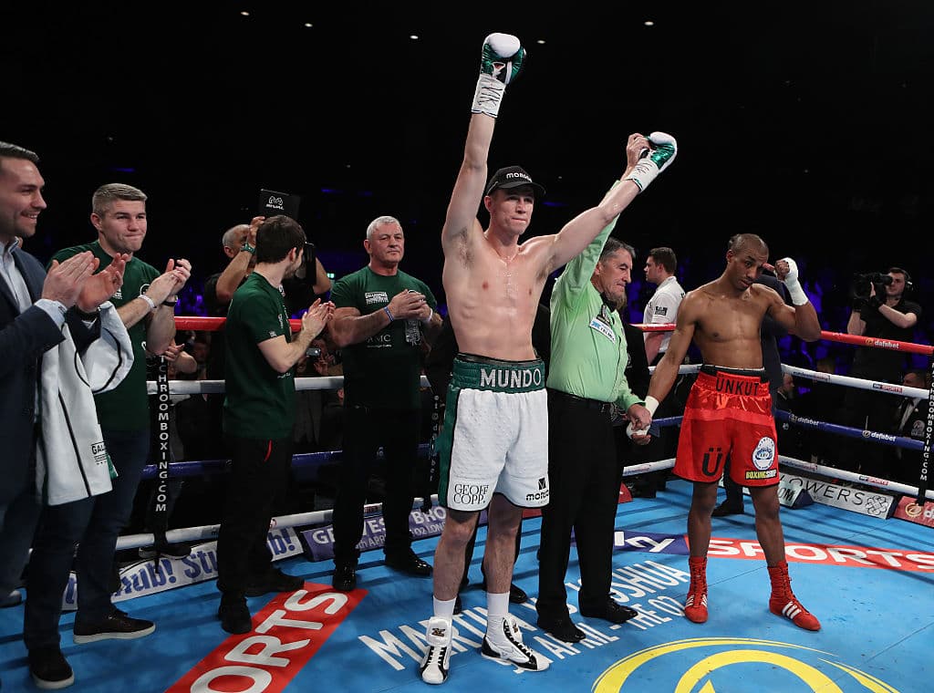 La final del Wold Boxing Super Series se confirmó cuando George Groves logró derrotar a Chris Eubank el 17 de febrero y Smith derrotara a Holzken el 24 de febrero.
<br>