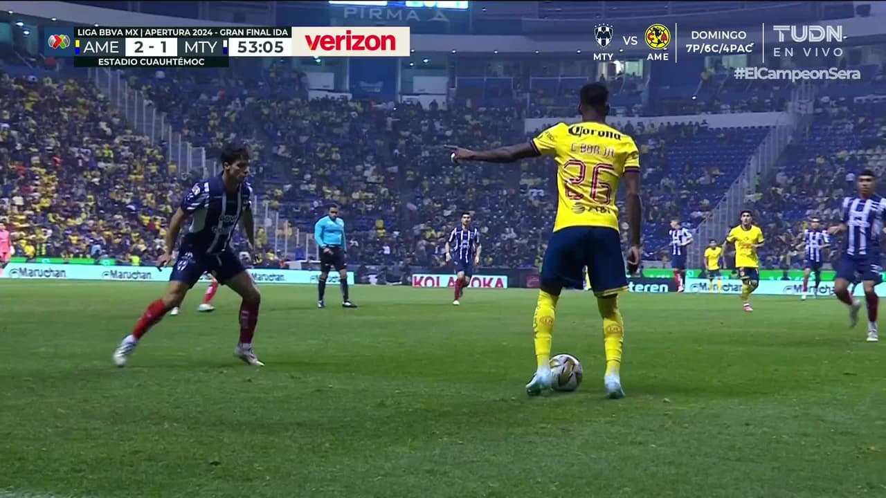 ¡TIRO ATAJADO! disparo por Víctor Dávila.