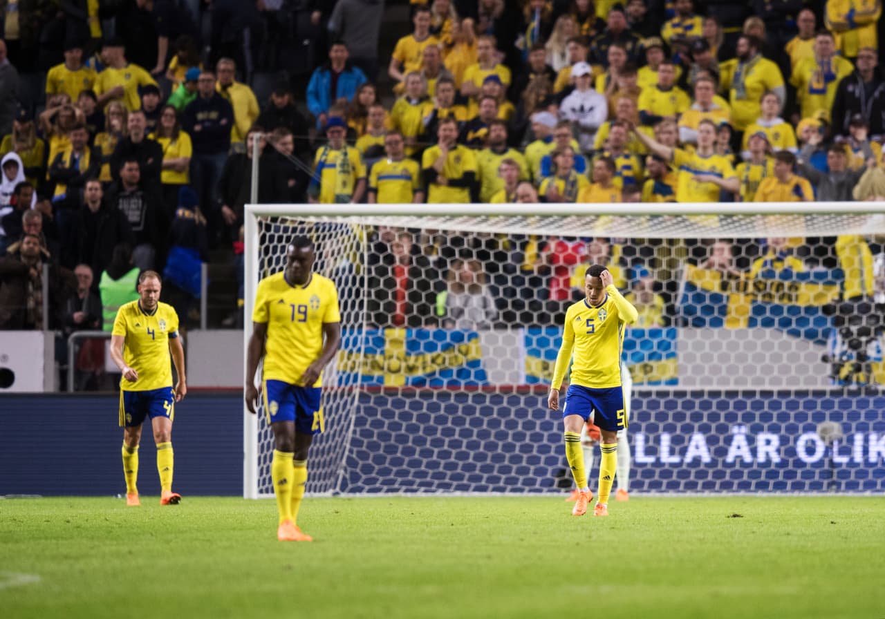 SOLNA, SWEDEN - MARCH 24: Andreas Granqvist, Ken Sema and Martin Olsson of Sweden dejected after Chile has scored 1-2 during the International Friendly match between Sweden and Chile at Friends arena on March 24, 2018 in Solna, Sweden. (Photo by Nils Petter Nilsson/Ombrello/Getty Images)