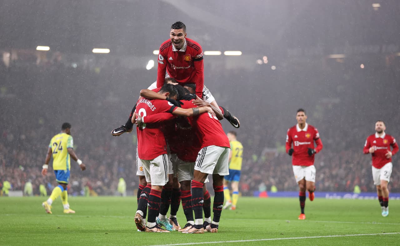 Manchester United volvió a jugar en Old Trafford en la Premier League con triunfo contundente sobre Nottingham Forest.