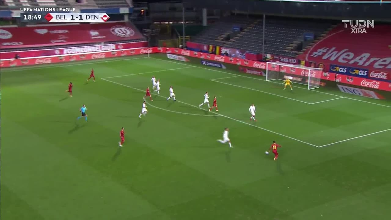 ¡TIRO ATAJADO! disparo por Kevin De Bruyne.