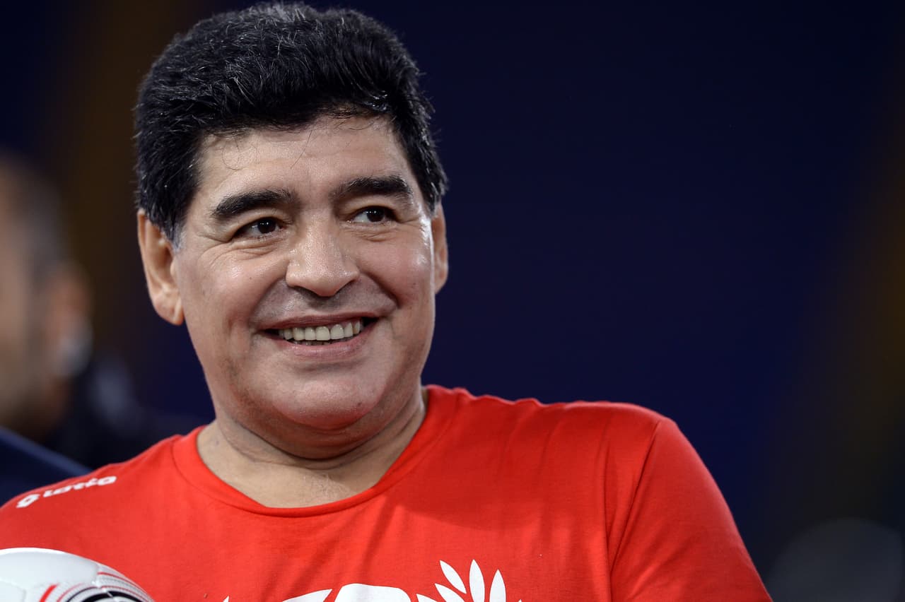 Diego Maradona: "No me importa lo que haga Higuaín, que siga por su camino"