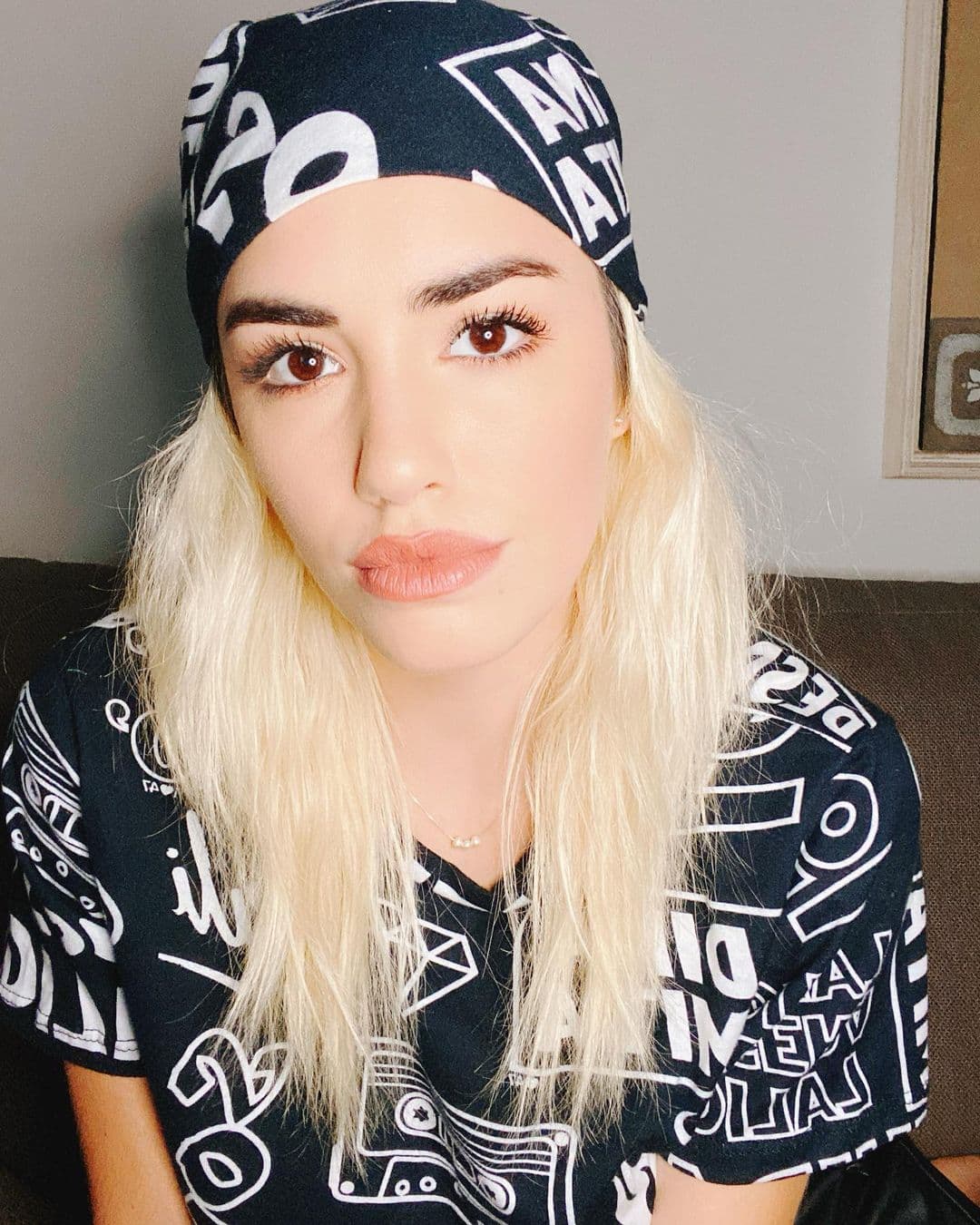 No sabemos si habrá una segunda entrega de la serie ‘Sky Rojo’ pero nos encantaría volver a verla.