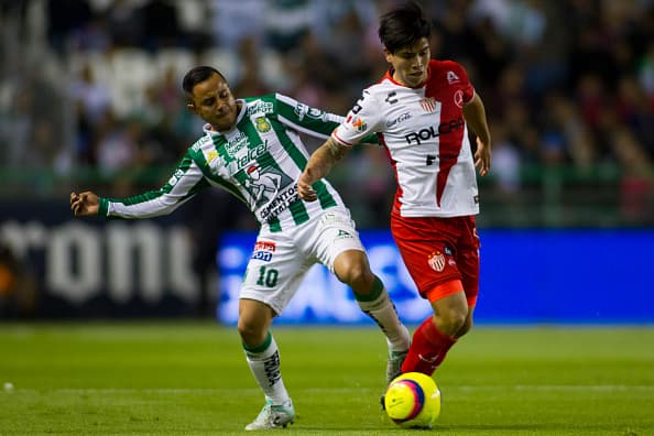 El chileno aún portará la casaca de los Rayos de Necaxa.