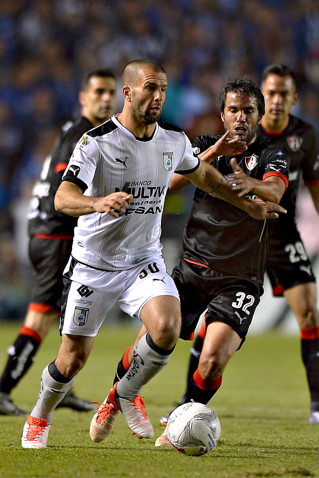 Emanuel Villa: "Es penoso y vergonzoso empezar así"