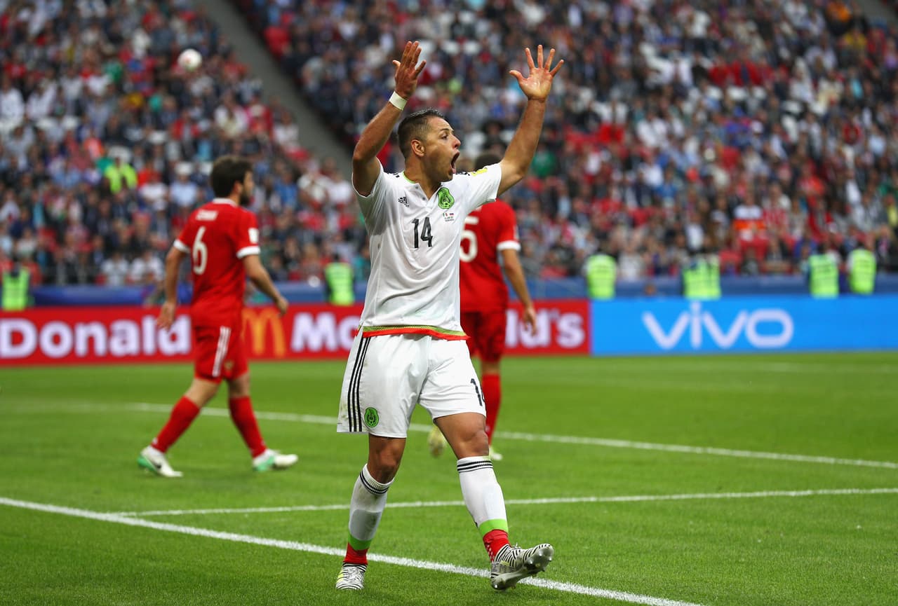 <b>Atacante:</b> Javier 'Chicharito' Hernández: 20.1 millones de dólares (Bayer Leverkusen).