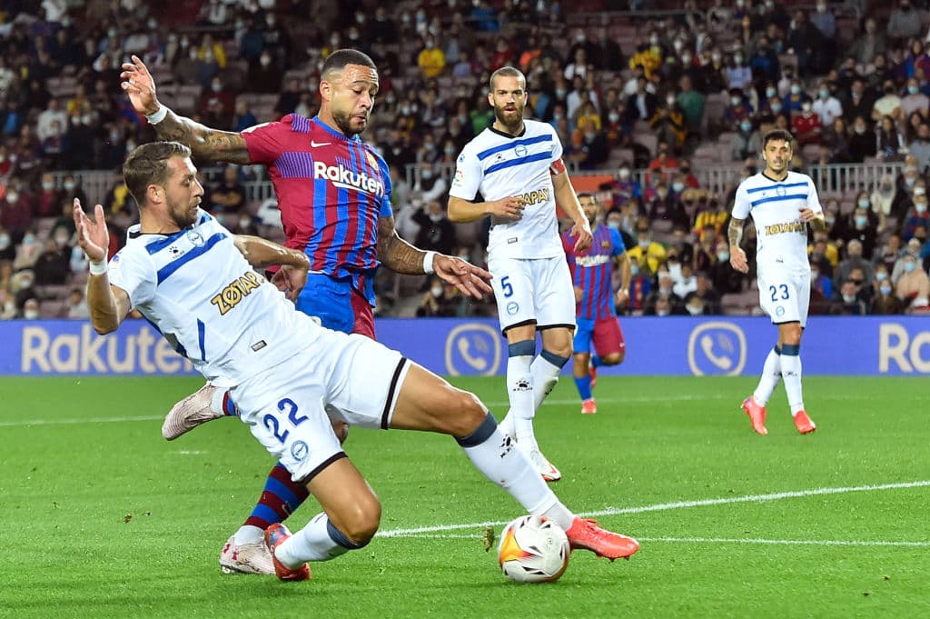 El Barcelona no aprovecha sus llegadas, descuidan y terminan dejando ir la victoria para conformarse con un empate 1-1.