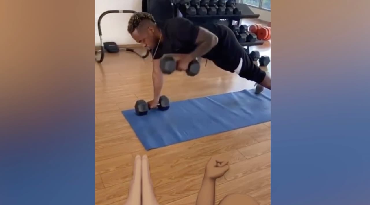 Renato Ibarra no deja de entrenar durante la cuarentena