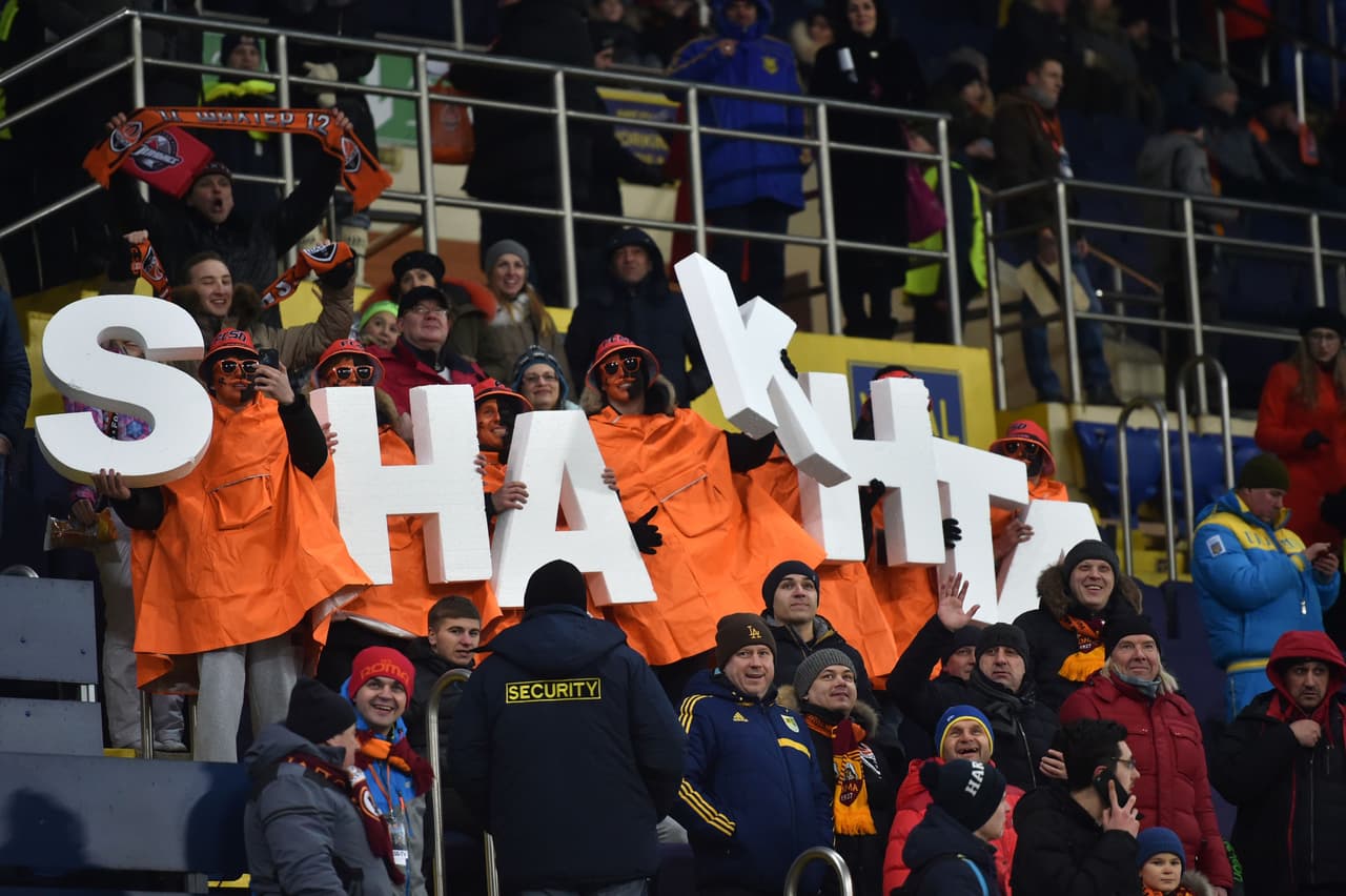 Los fanáticos en el estadio Metalist han visto a su equipo ganador en todos los partidos disputados en esta Champions, los tres en fase de grupos y este con remontada incluída.