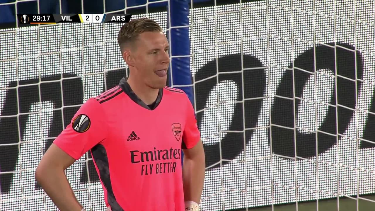 ¡GOL!  anota para Villarreal. Raúl Albiol