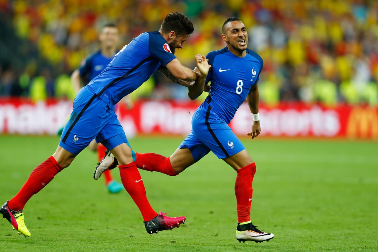 Francia derrotó 2-1 a Rumania en el partido inaugural de la Eurocopa 2016.