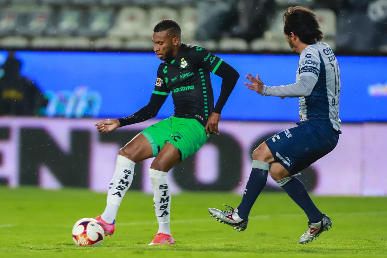 Pachuca se impone con lo justo a Santos y se acerca a los puestos de Repechaje, los de Torreón aún aspiran a ir directo a Cuartos de Final.