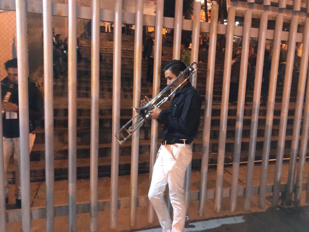 Monarcas y América continúan con la fiesta de las semifinales en el futbol mexicano.