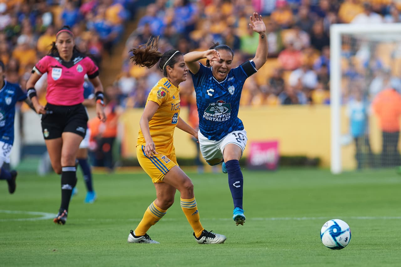 Tigres Femenil golea con autoridad a Pachuca y espera rival para la Final.