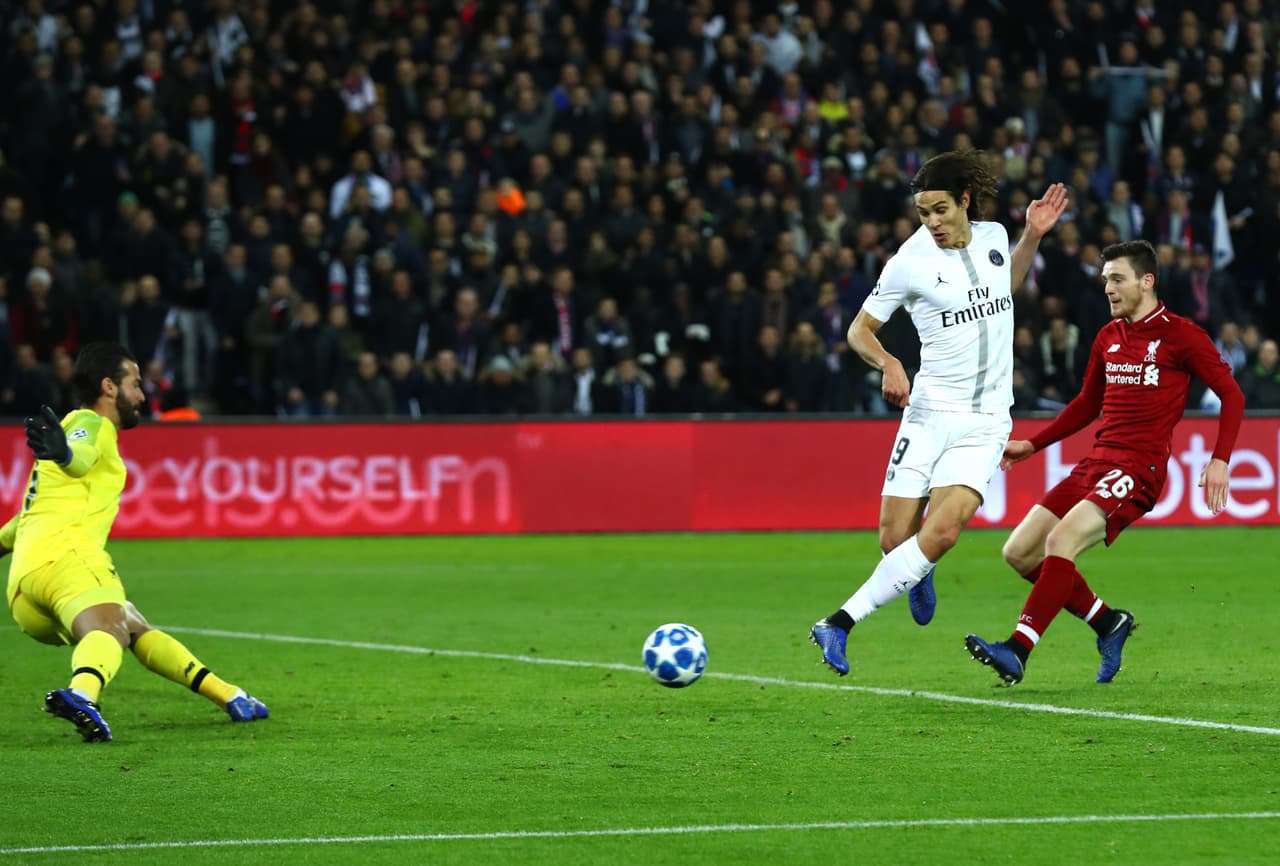 Al minuto 37 apareció en el área para poner lo que era el 2-0 parcial a favor de los parisinos, tras este fallo de Édinson Cavani ante Alisson.