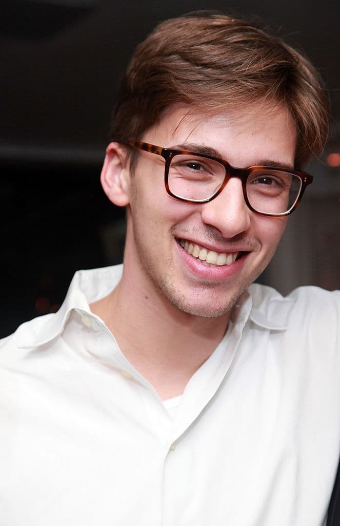 Scarlett y Hunter trabajan juntos en su propia fundación llamada Solar Responders.