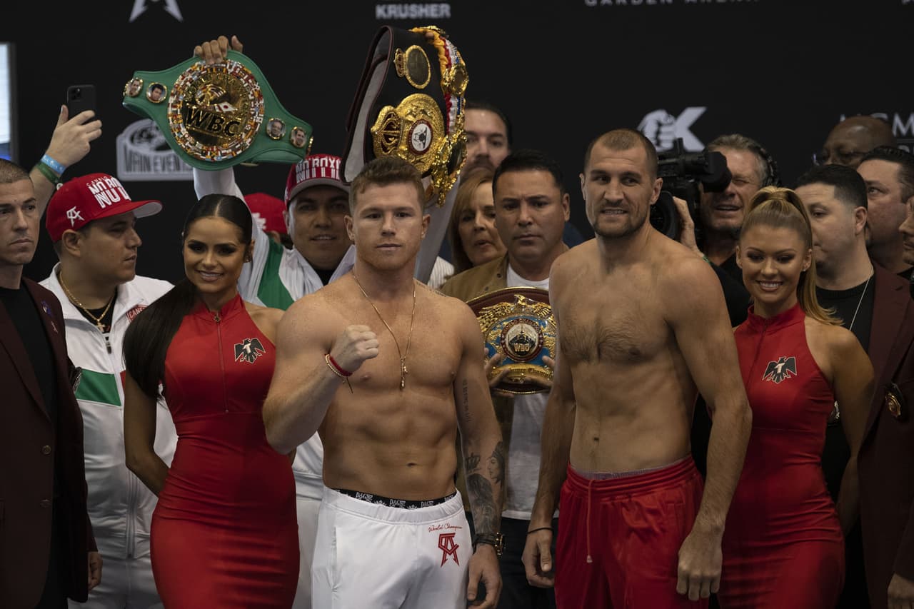 Kovalev se subió a la báscula y superó el peso pactado pero 'Canelo' Álvarez está dispuesto a pelear.