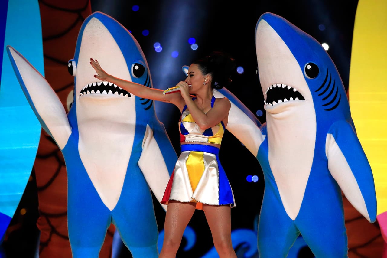 Uno de los shows de medio tiempo más recordados en los últimos años fue el de Katy Perry en el Super Bowl XLIX.