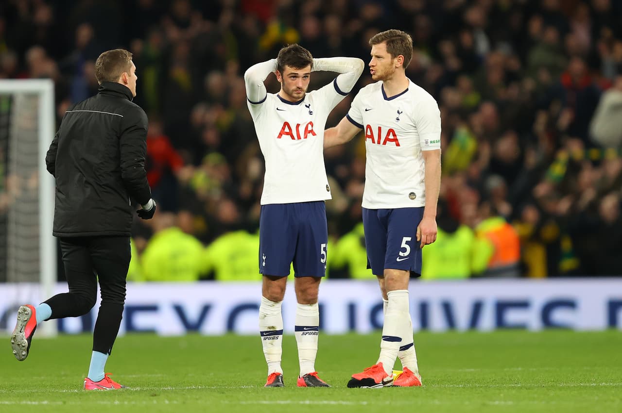 El Tottenham pierde aire y hace ridículo en la FA