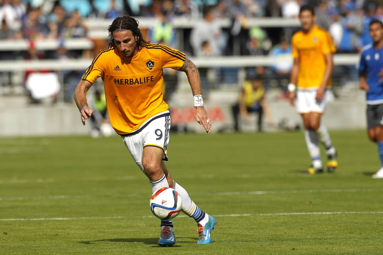 Alan Gordon - LA Galaxy. El potentoso delantero inició su carrera en el LA Galaxy, pero en búsqueda de más minutos se fue del equipo. Se destacó en el clásico rival, San Jose Quakes, antes de retornar en agosto del 2014.