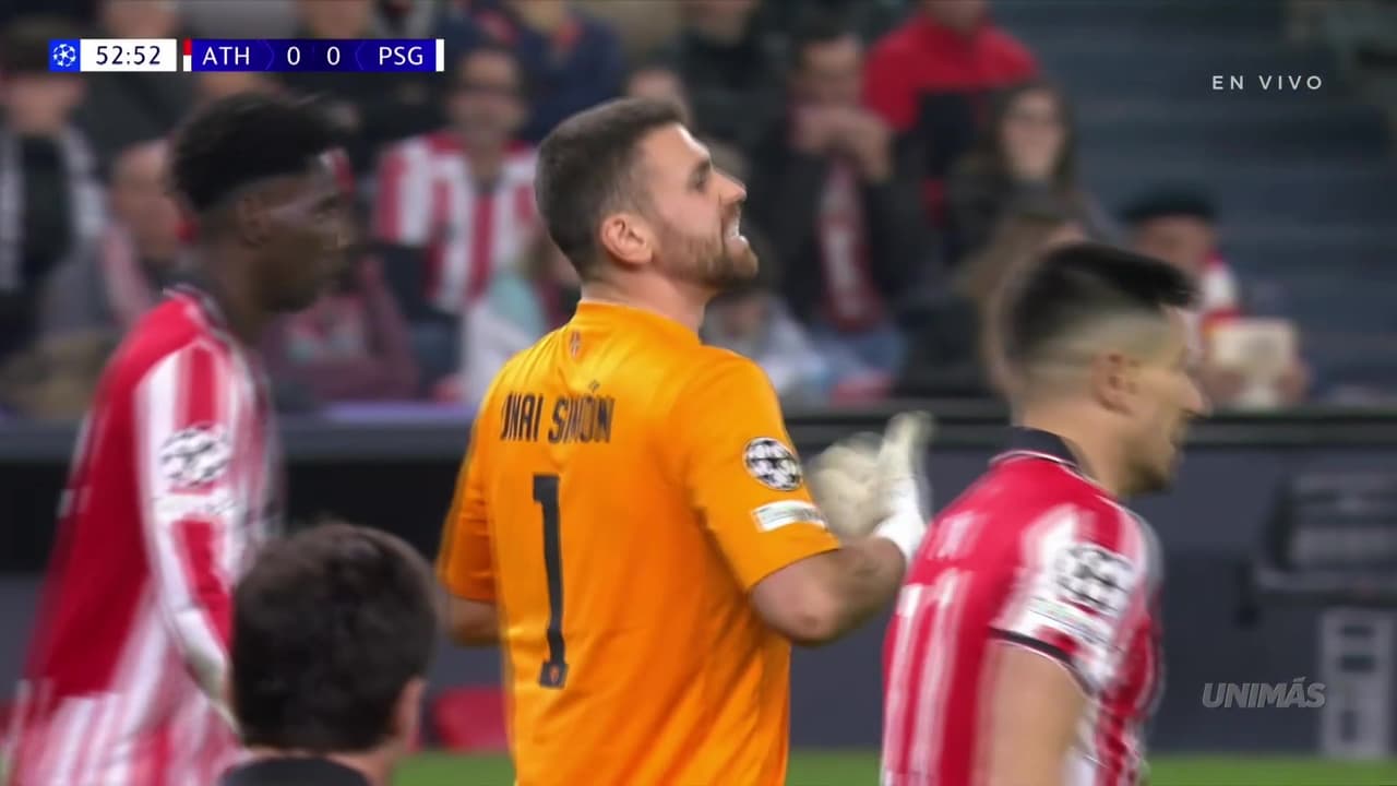 ¡Tremenda atajada de Unai Simón! El arquero del Athletic mantiene el cero ante PSG