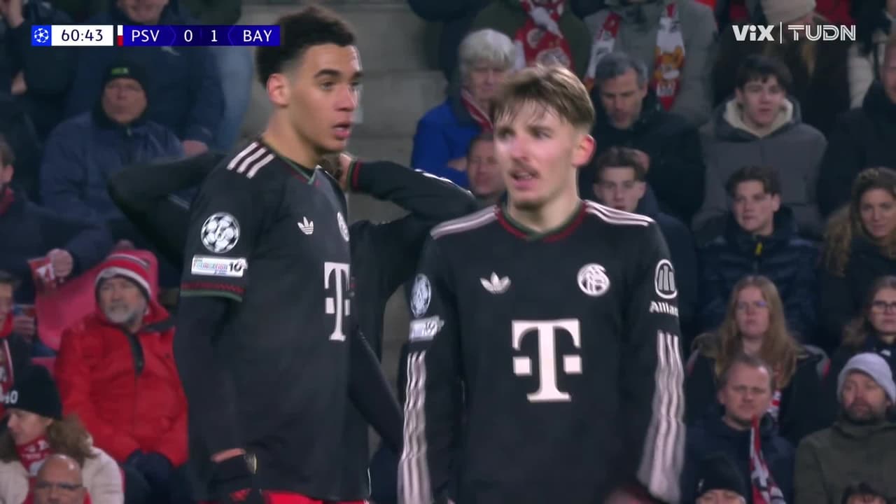 ¡LE ROBA EL SEGUNDO! El arquero del PSV salva a su equipo con una atajada espectacular