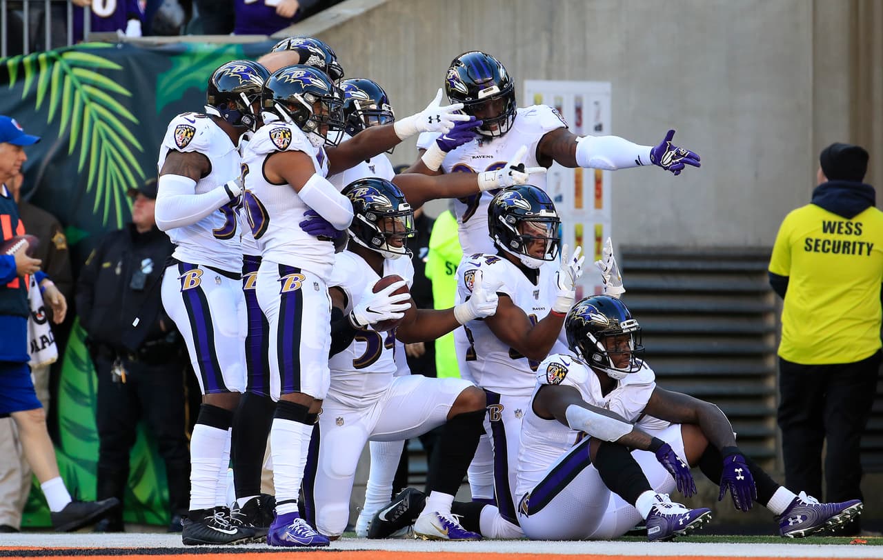 Cincinnati Bengals 
<b>13-49</b> Baltimore Ravens | La imponente defensiva de los Baltimore Ravens aplacó y borró por completo a los Cincinnati Bengals.