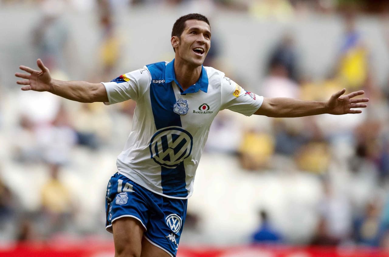 Los goles del español 
<b>Luis García, </b>que llegó al país tras jugar en Liverpool, Barcelona y Atlético de Madrid, entre otros, hicieron vibrar a la afición del Puebla en la temporada 2011/2012. Luego pasó a Pumas.