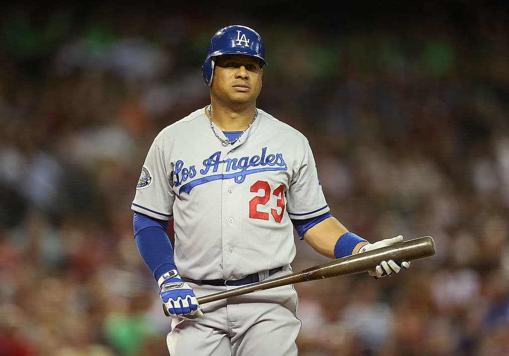 Bobby Abreu - Bob Kelly Abreu, nació el 11 de marzo de 1974, en Turmero, Aragua, Venezuela, es un exbeisbolita venezolano, durante toda su carrera logró conseguir 2 Juegos de Estrellas, 1 Bate de Plata, 1 Guante de Oro y fue Ganador del Home Run Derby en 2005.