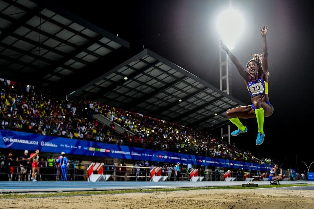 Caterine Ibargüen realizó un registro de 6.83 metros en su último intento.