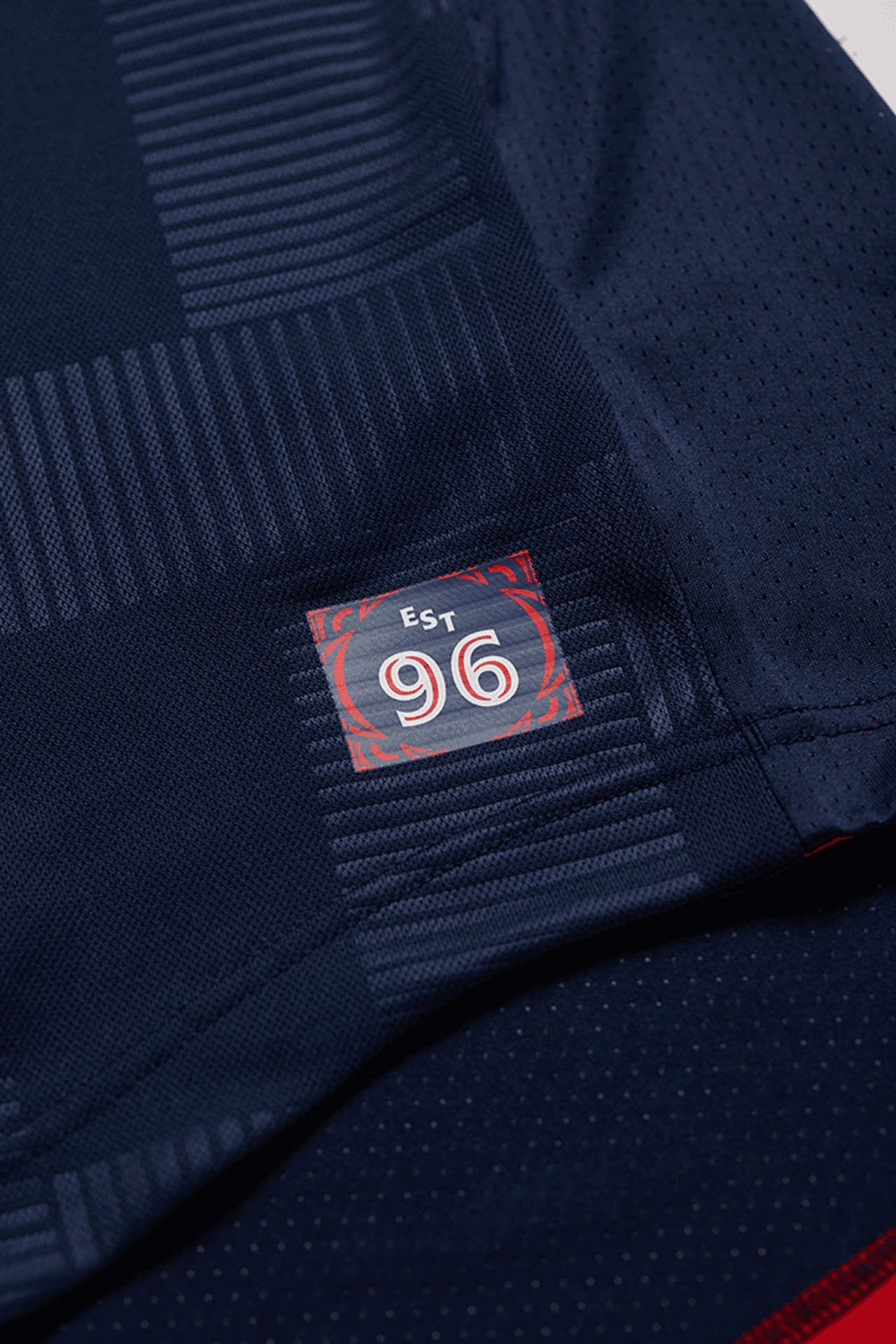 La etiqueta con el número 96 recuerda a la temporada 1996, año de entrada del club en Major League Soccer, que es uno de los equipos fundadores de la liga.
<br>
<br>