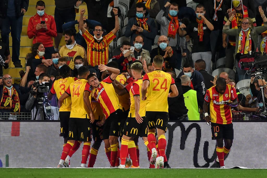 Lens se impone ante un PSG incompleto. Ignatius Ganago le da la victoria a su equipo en la segunda Jornada de la Ligue 1.