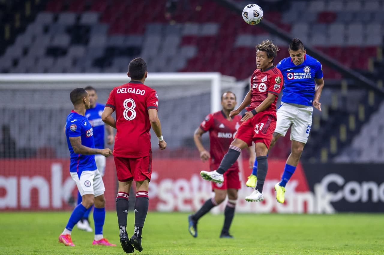 Con un solitario gol de Brayan Angulo, Cruz Azul vulve a vencer a Toronto y con un marcador global de 4-1, son el segundo equipo clasificado a las semifinales.