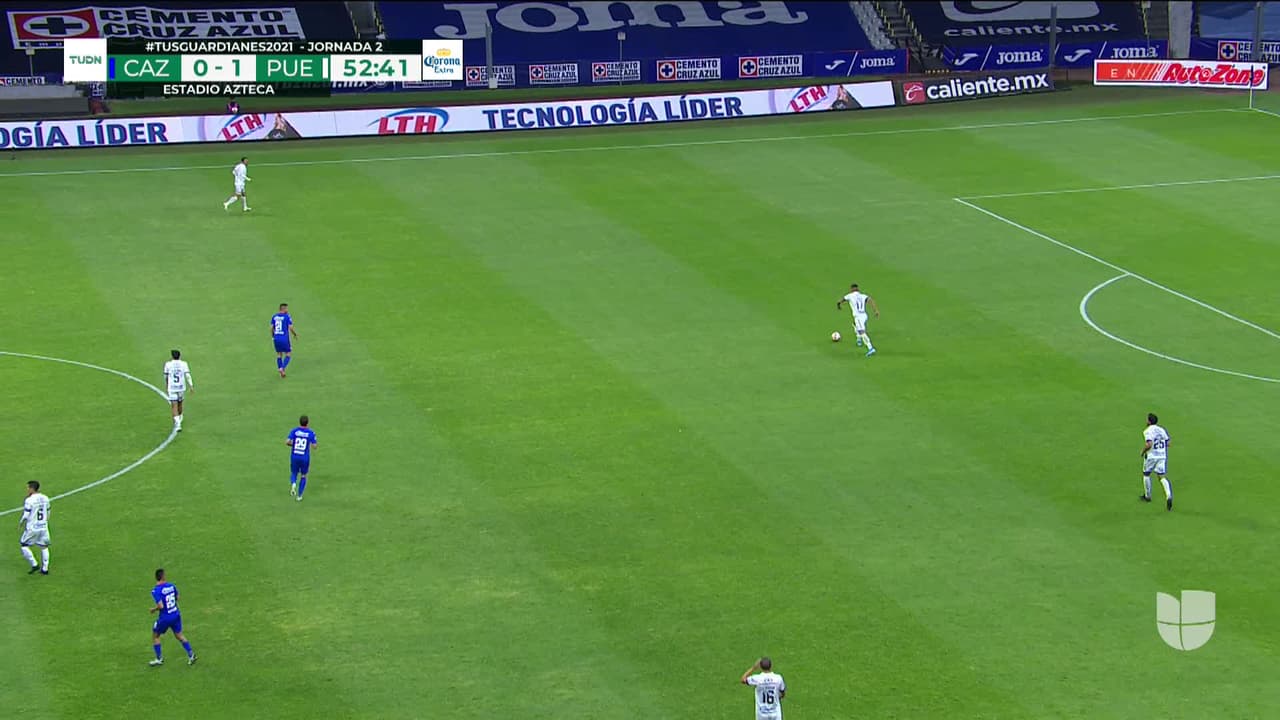 ¡TIRO ATAJADO! disparo por Juan Escobar.